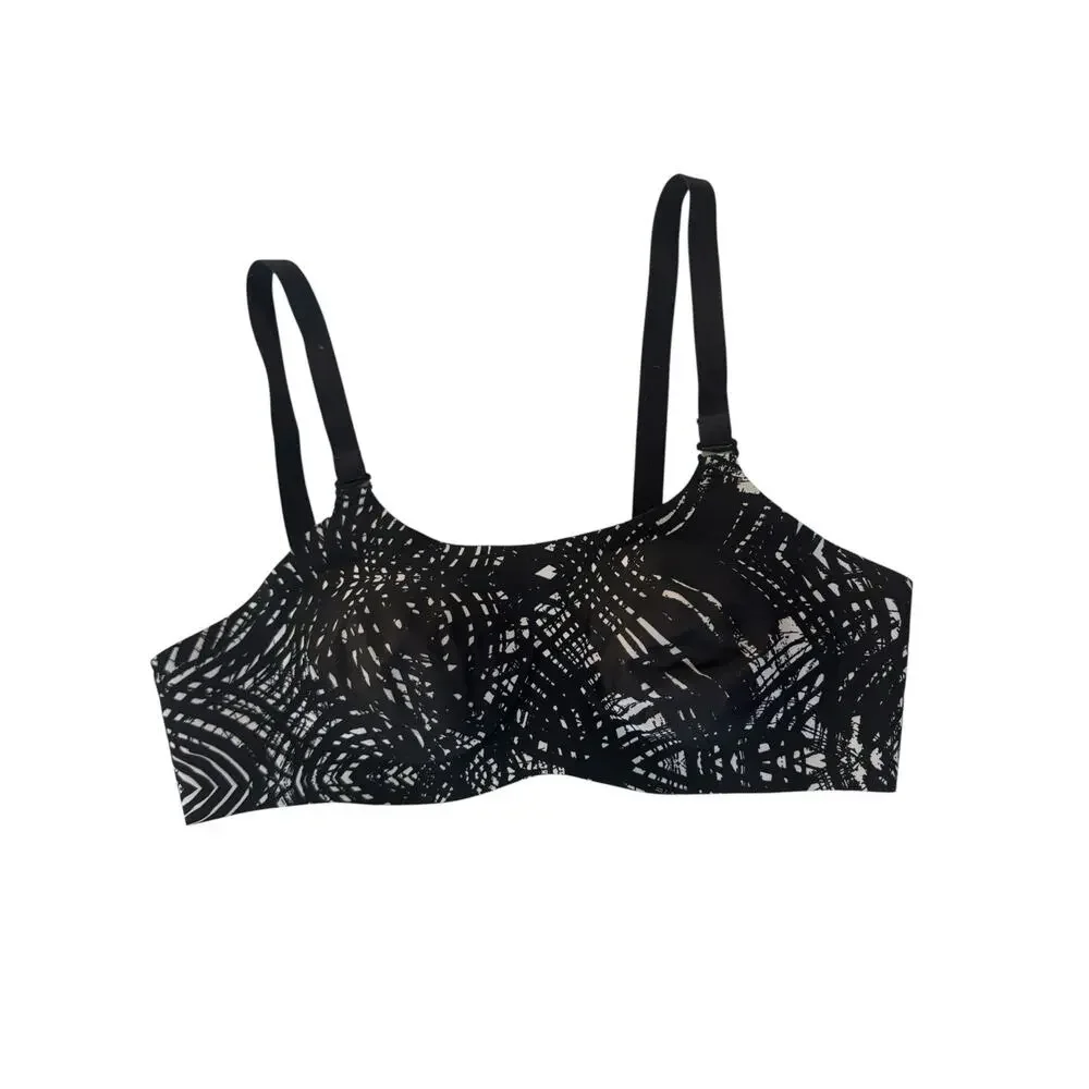 Knix Size 1 Wireless T-shirt Bra LOT of 2 Gray and Black / White #NE208